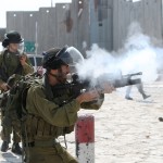 PALESTINA. Due giovani uccisi dall’esercito israeliano a Qalandia