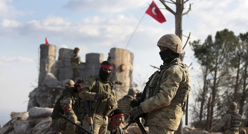 Esercito turco nei pressi di Afrin. (Fonte foto: Sputnik)