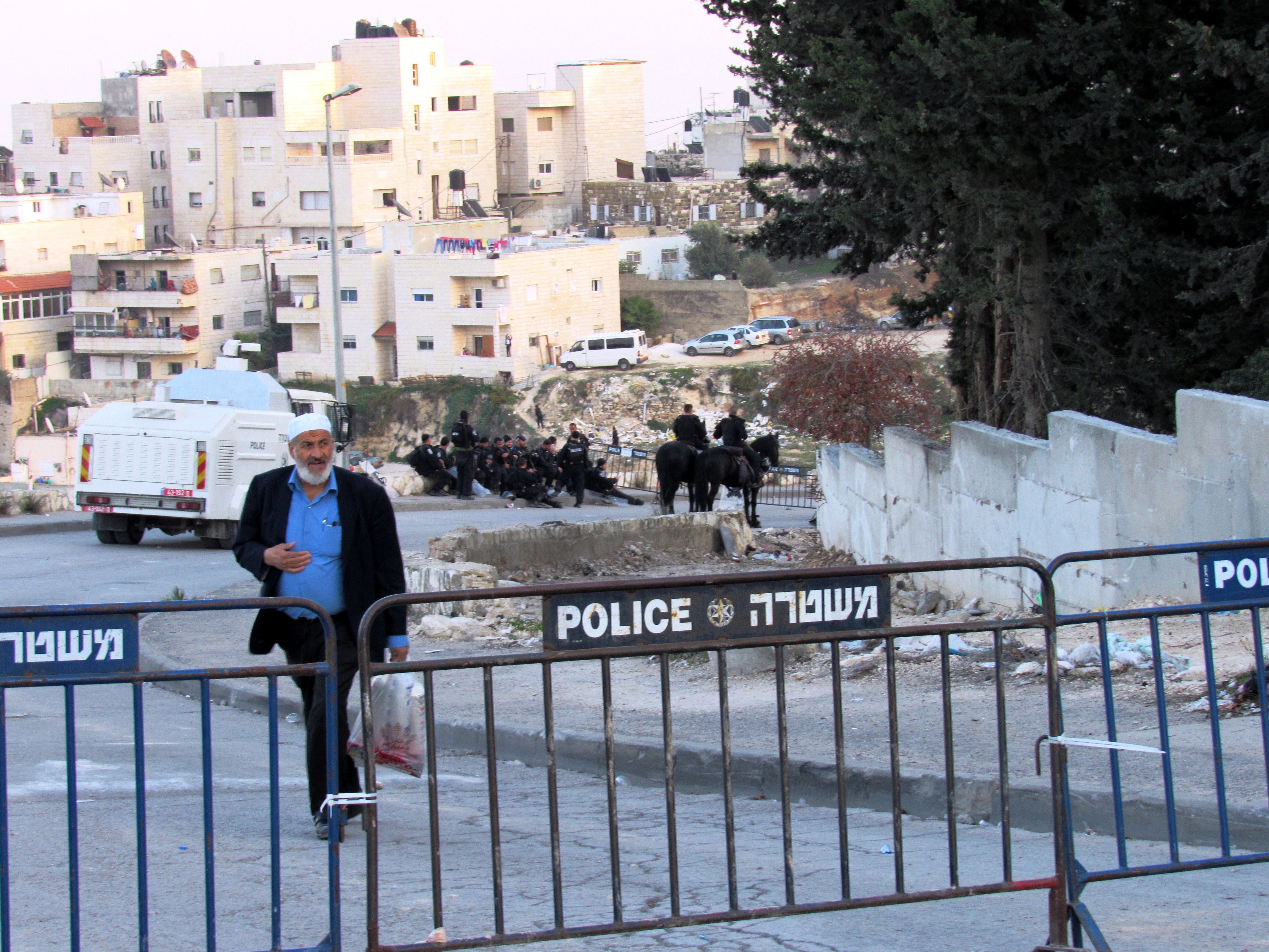 Il quartiere palestinese Issawiya a Gerusalemme est  (Foto: Chiara Cruciati/Nena News)