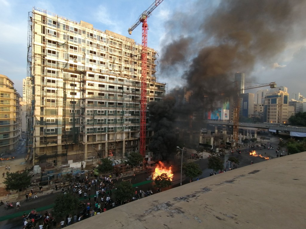 Scontri a Beirut (Foto: Roberto Renino/Nena News)